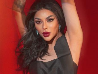 LunaRoyale webcam model stream image