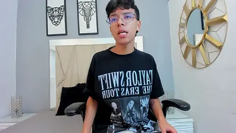 adams_bobby webcam stripchat model stream image