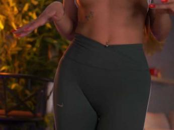 EllyLynne webcam model stream image