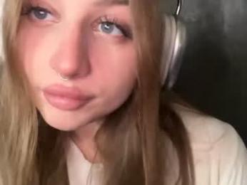 twilatompson webcam model stream image