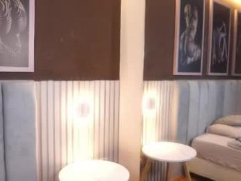 tian_brooks webcam model stream image