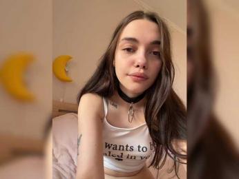 MimiLuv webcam model stream image