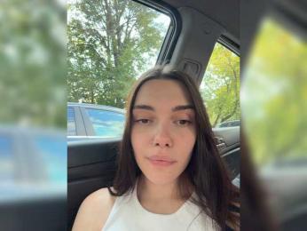 MimiLuv webcam model stream image