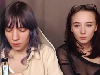 robin_yours webcam model stream image