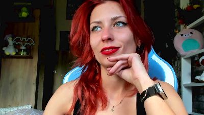 Karoline121 webcam model stream image