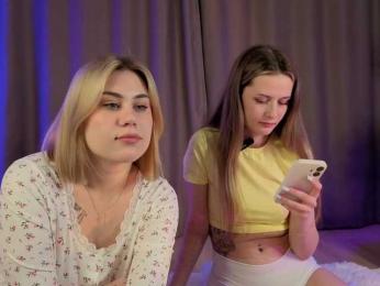 Mari8mira webcam model stream image