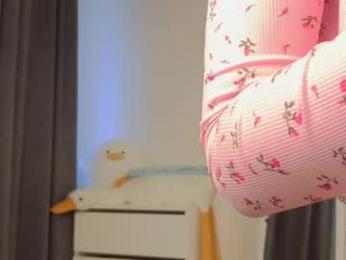 prettyyy_kitty webcam model stream image