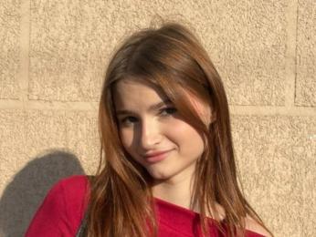 MadelynWealer webcam model stream image