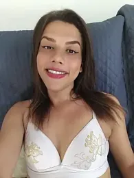 MeninaSapeca webcam model stream image