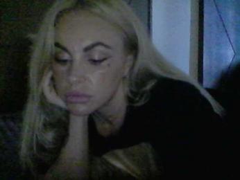 Millisa13 webcam model stream image