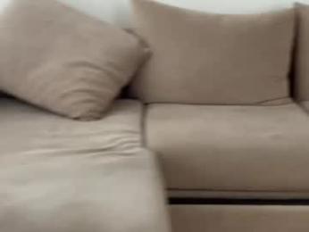 lunaleoncouplewife webcam model stream image