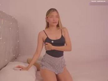 mila_1 webcam chaturbate model stream image