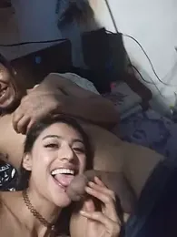 FragileAlmond webcam model stream image