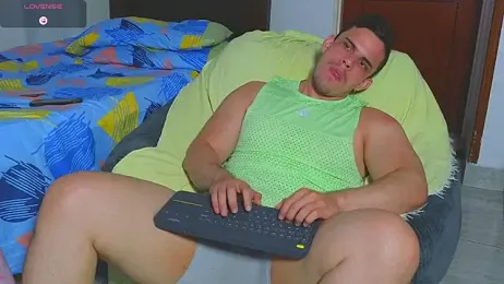 Regansmiths webcam model stream image