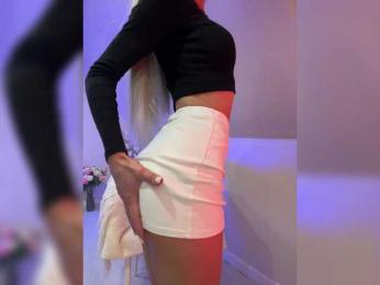 PauLiiine webcam model stream image