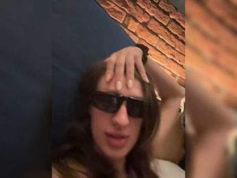 bigmommyy webcam model stream image