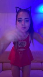 Lovecha_ webcam model stream image
