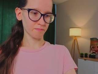 lynettebails webcam model stream image