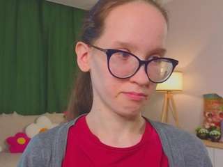 lynettebails webcam model stream image