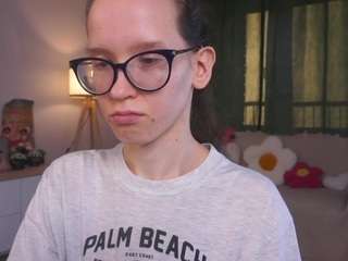lynettebails webcam model stream image
