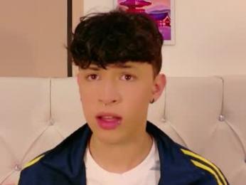 axel_evanss webcam model stream image