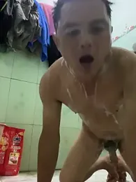 hotboy2x webcam model stream image