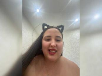 Alisaay webcam model stream image