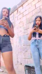 Jeans_Pee webcam model stream image