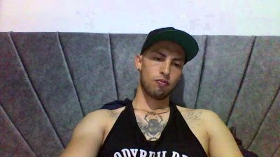 luis_vergon_ webcam model stream image