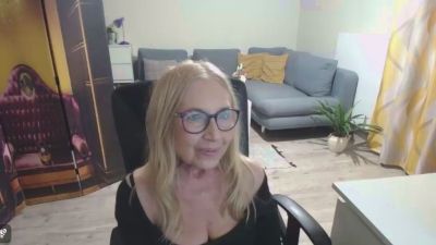 Sofia_xLOVE webcam model stream image