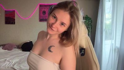 BlazingBlonde webcam cam4 model stream image