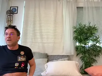 Malena525 webcam model stream image