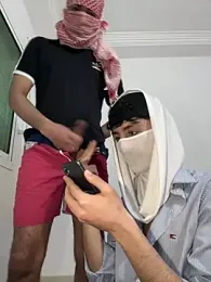 HitShelf webcam model stream image