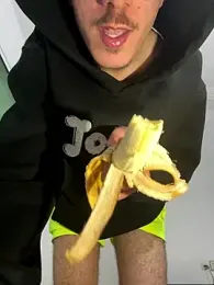 HitShelf webcam stripchat model stream image