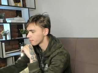 mistralcrush webcam camsoda model stream image