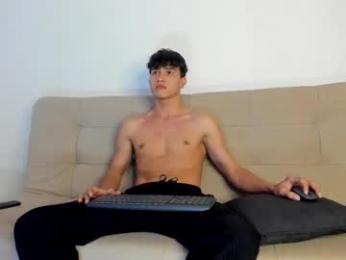 yizus_bonz webcam model stream image