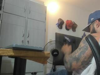 Leonidas Murphy webcam model stream image