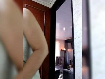 HollyTegan webcam model stream image