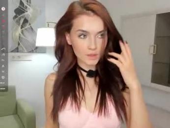synne_glows webcam model stream image
