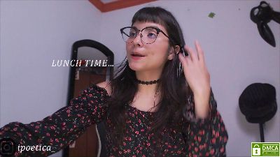 Poetica_ webcam model stream image