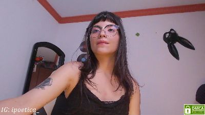 Poetica_ webcam model stream image