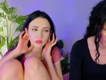 monica_lar webcam model stream image