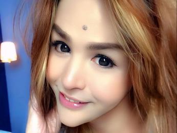 JuliaArchachie webcam model stream image