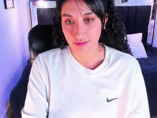 ladyraing webcam model stream image