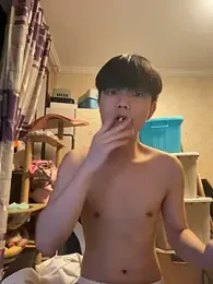 NN-love webcam model stream image