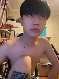 NN-love webcam model stream image