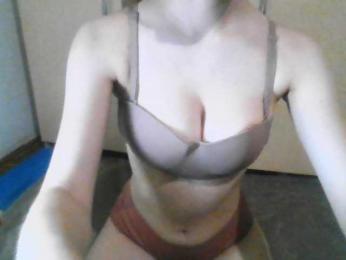 Charlotte1Mails1 webcam model stream image