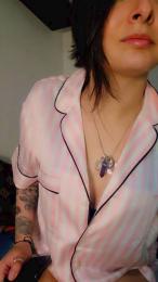 Roxannepiggy webcam cam4 model stream image