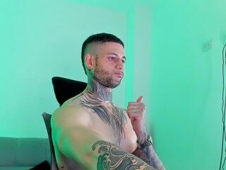 James Leeandros webcam model stream image