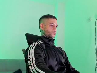 James Leeandros webcam model stream image